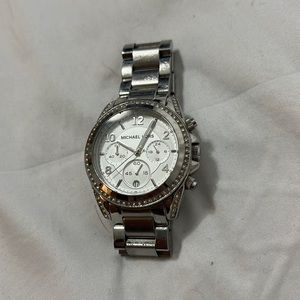 Women’s Michaels Kors Wrist Watch